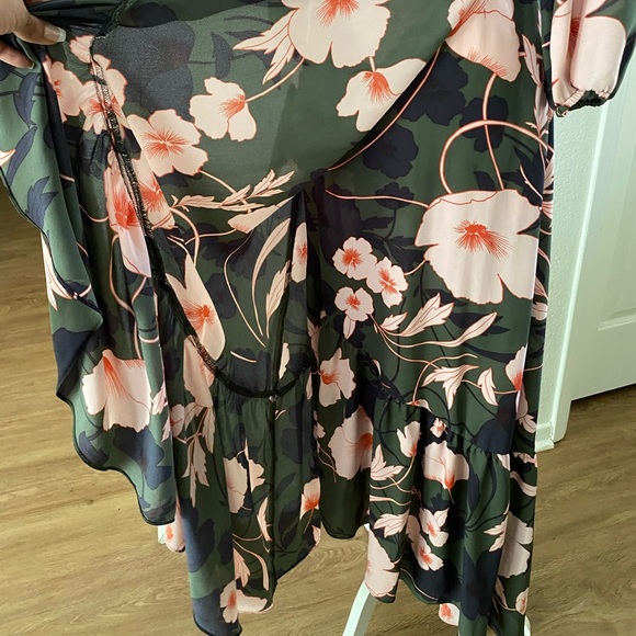 Bar III Green Floral Wrap Style Women’s Maxi Dress✨ - Picture 6 of 9